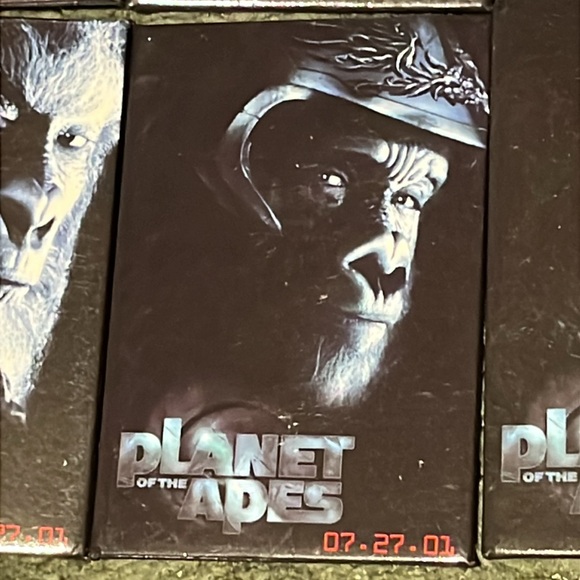 Planet of the Apes (2001) promo buttons - Set of 6 - Great Shape! - Picture 6 of 10